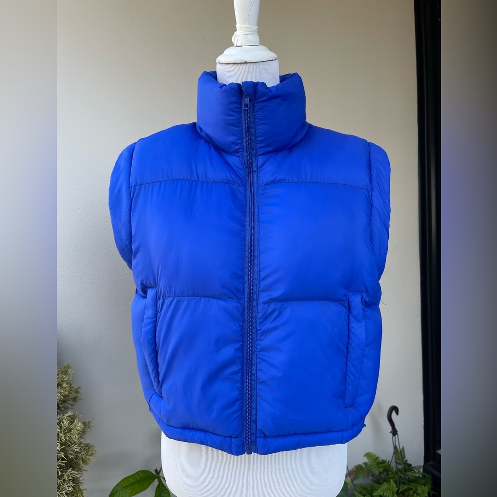 NA-KD Fashion Cropped Puffer Vest with Funnel Neck in Electric Blue, M